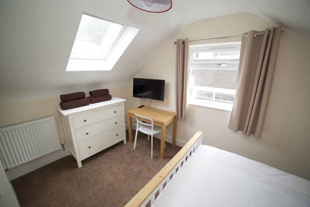 Bristol Serviced Lets - 152/154 Bath Road Habitación foto