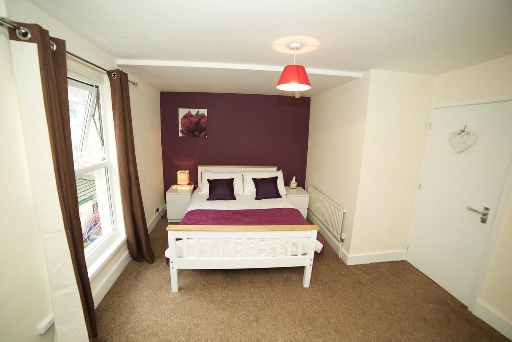 Bristol Serviced Lets - 152/154 Bath Road Habitación foto